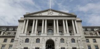 Ngân Hàng Trung Ương Anh Cảnh Báo: Con Chim Báo Bão Tài Chính Toàn Cầu?